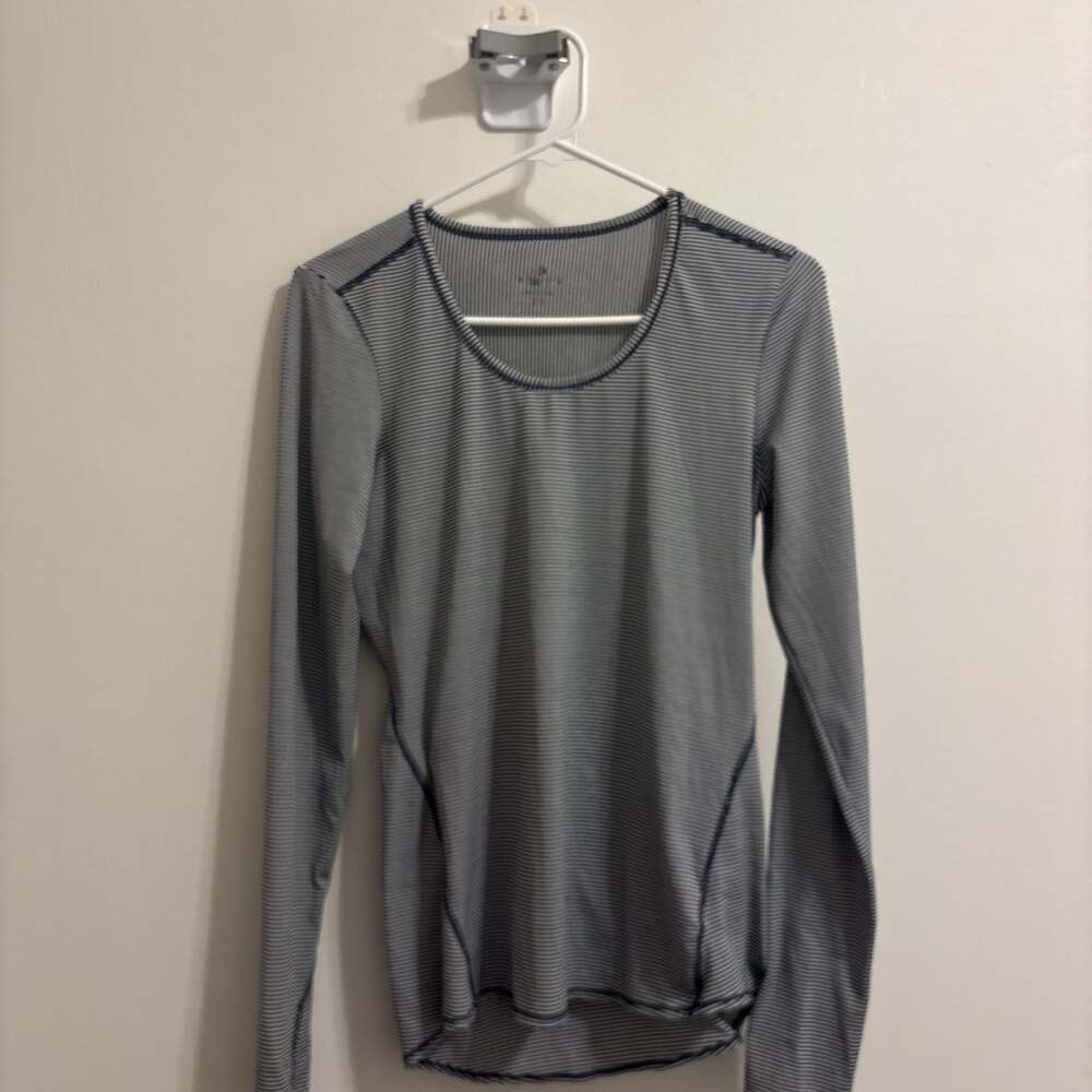 Athleta Renew Seamless Crewneck Top